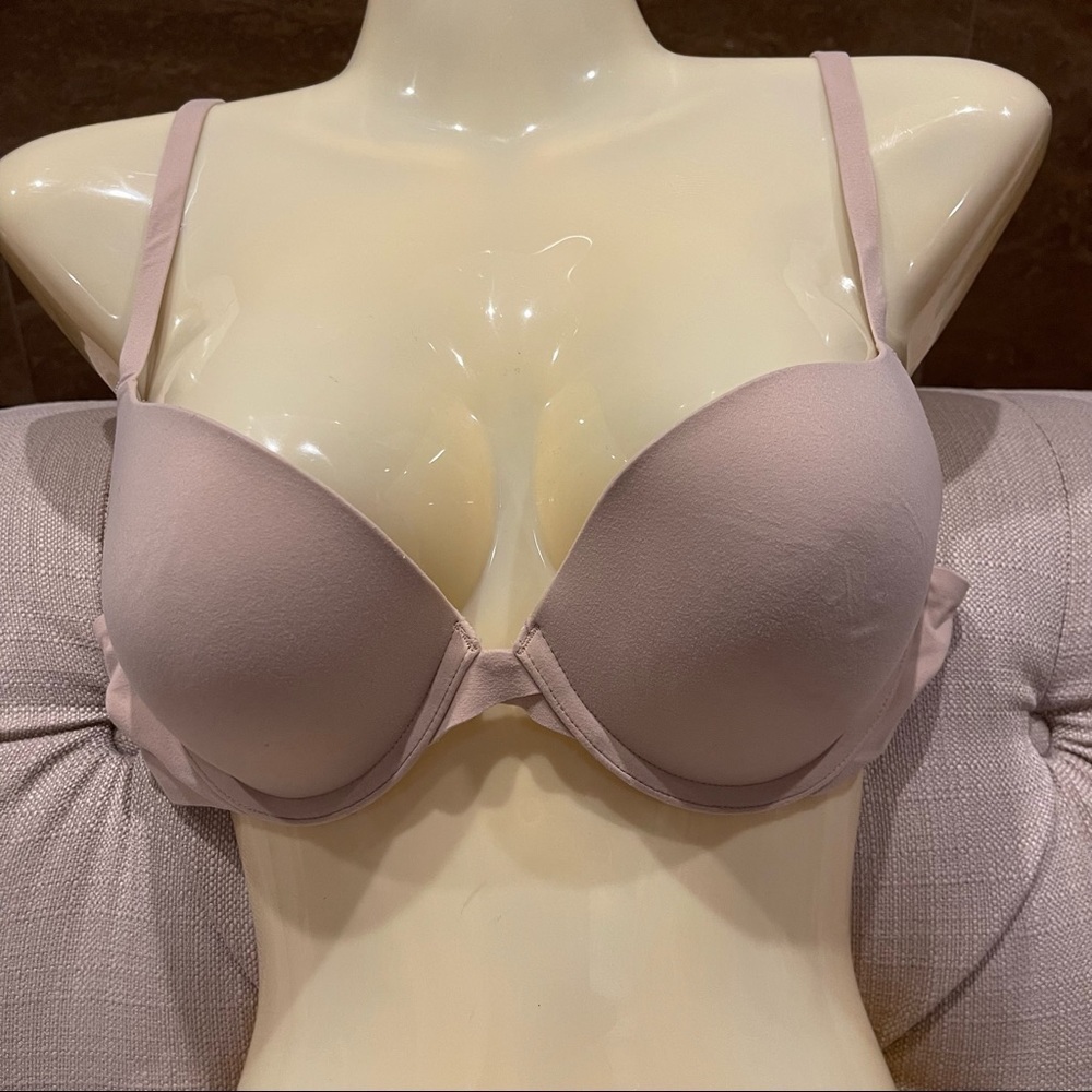 AB: Calvin Klein Nude Heavily padded Bra Sz 36B
